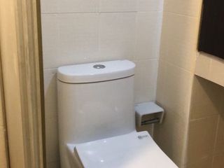 Wohnung zur Miete mit Studio in Huai Khwang, Bangkok