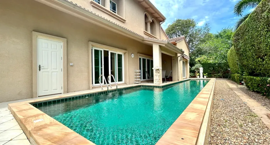 For rent and for sale 3 bedrooms house in Jomtien, Pattaya
