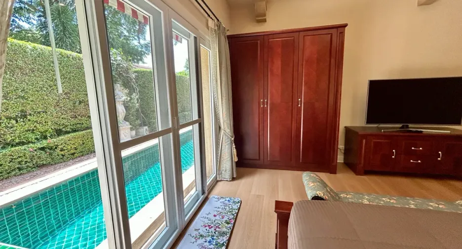 For rent and for sale 3 bedrooms house in Jomtien, Pattaya