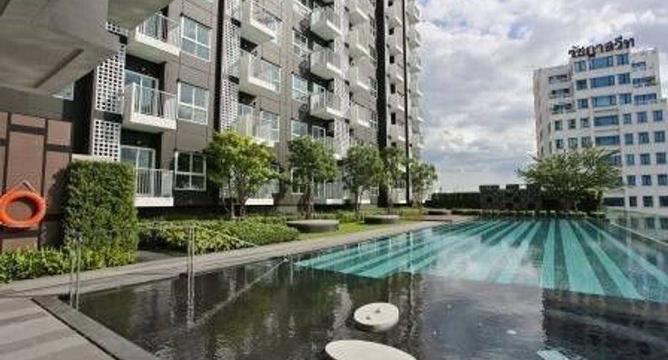 À louer studio condo à Bang Sue, Bangkok