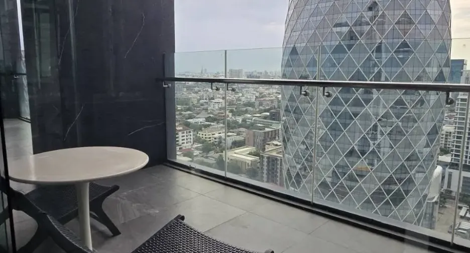 À louer 1 chambre condo à Phaya Thai, Bangkok