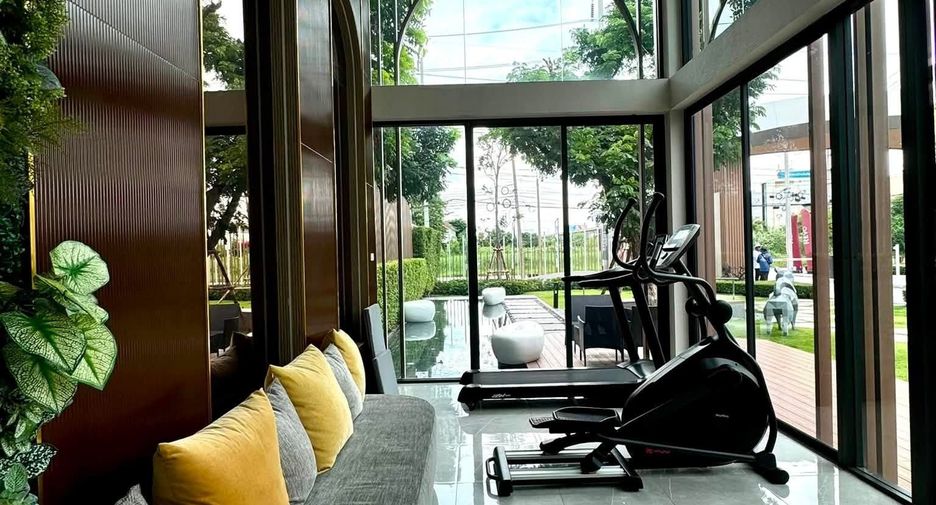 For rent 3 bedrooms townhouse in Prawet, Bangkok