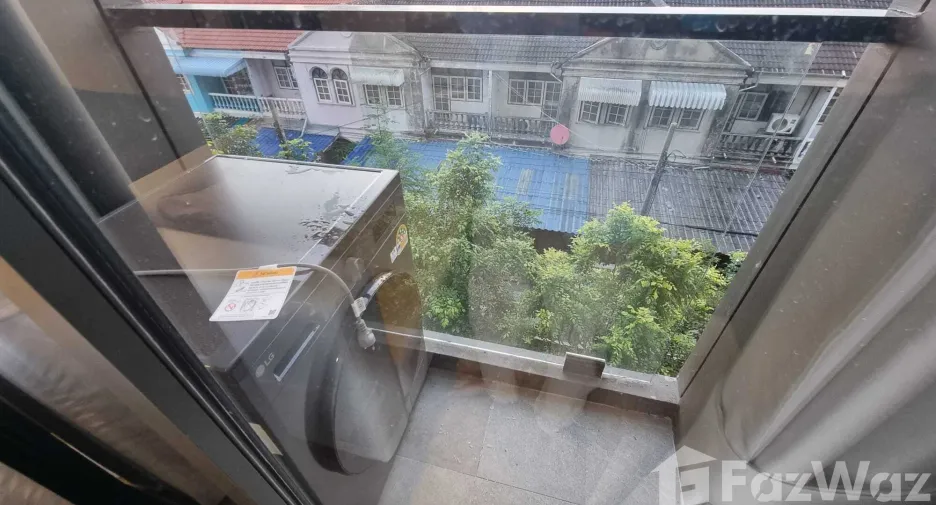 Wohnung zur Miete mit Studio in Phra Khanong, Bangkok