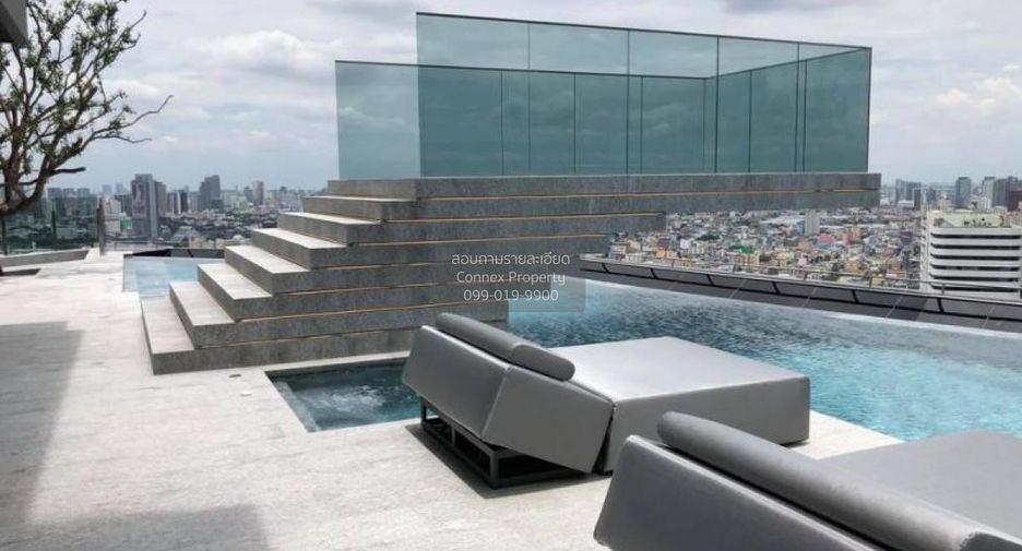 For rent 2 bedrooms condo in Huai Khwang, Bangkok