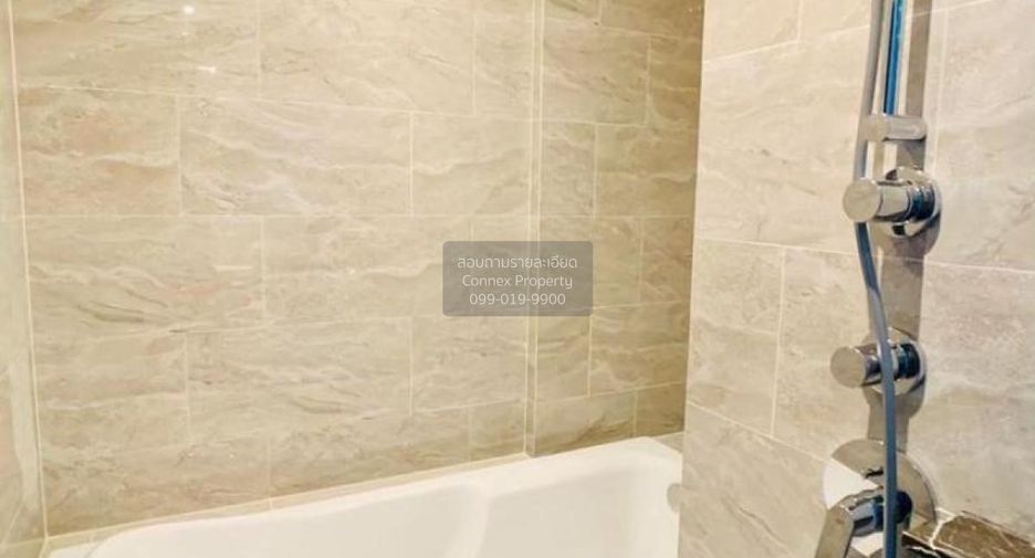 For rent 2 bedrooms condo in Huai Khwang, Bangkok