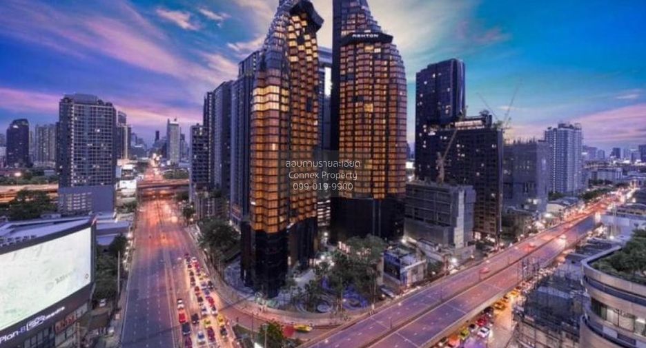 For rent 2 bedrooms condo in Huai Khwang, Bangkok