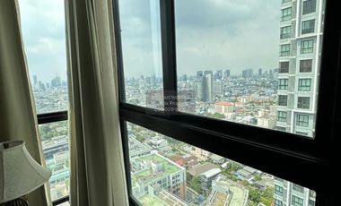 For rent 2 bedrooms condo in Huai Khwang, Bangkok