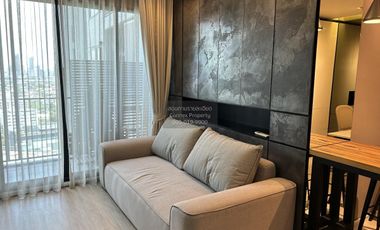 Condo en alquiler de 1 habitaciones en Huai Khwang, Bangkok