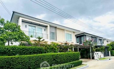Casa en venta de 4 habitaciones en Thung Khru, Bangkok