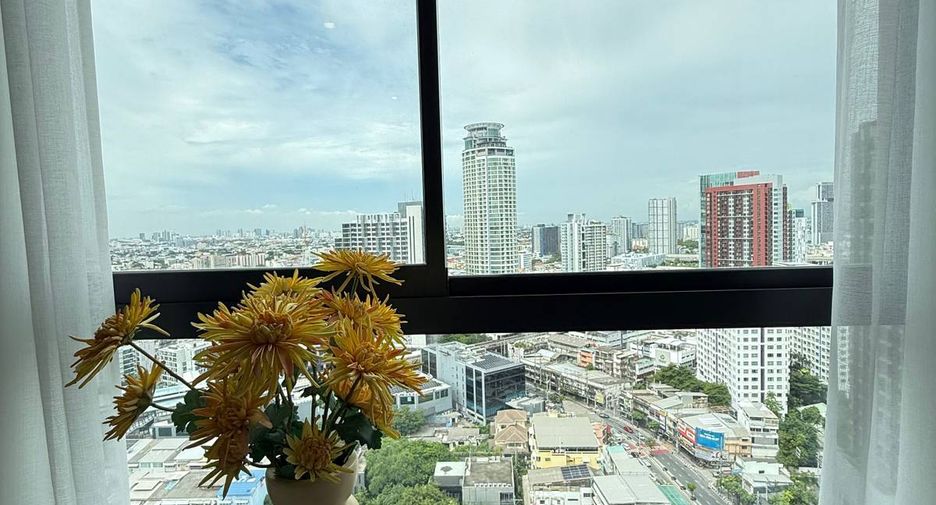 For rent 1 bed condo in Khlong Toei, Bangkok
