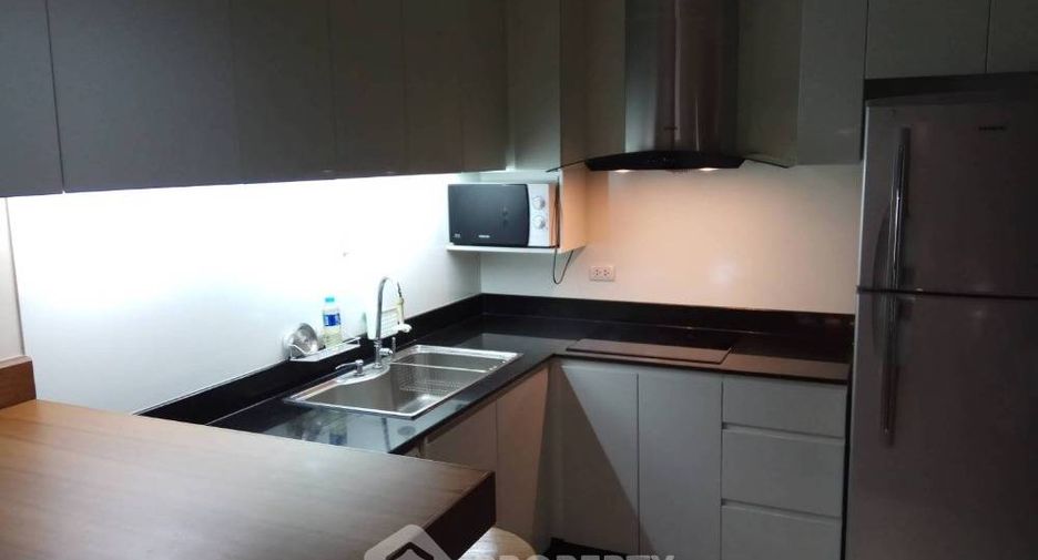 For rent 2 ベッドルーム condo in Huai Khwang, Bangkok