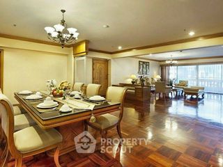 Apartamento en alquiler de 3 habitaciones en Watthana, Bangkok