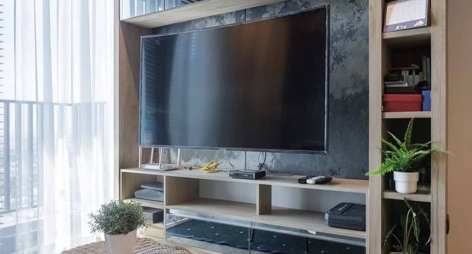 For rent 2 bedrooms condo in Mueang Samut Prakan, Samut Prakan