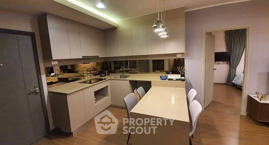 For rent 2 bedrooms condo in Phra Khanong, Bangkok