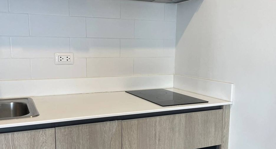 For rent 2 bedrooms condo in Phasi Charoen, Bangkok
