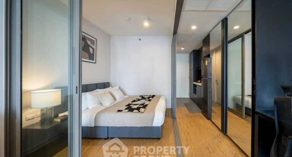 For rent 1 bed condo in Bang Rak, Bangkok