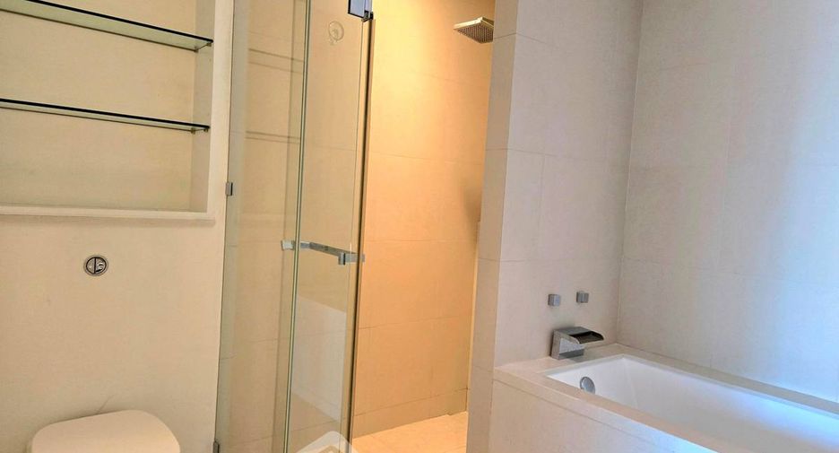 Condo en alquiler de 2 habitaciones en Sathon, Bangkok