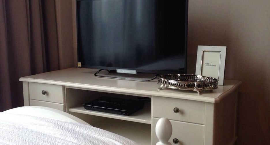 For rent 2 bedrooms condo in Khlong Toei, Bangkok