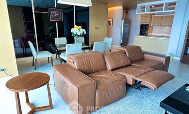 For rent 3 bedrooms condo in Pathum Wan, Bangkok