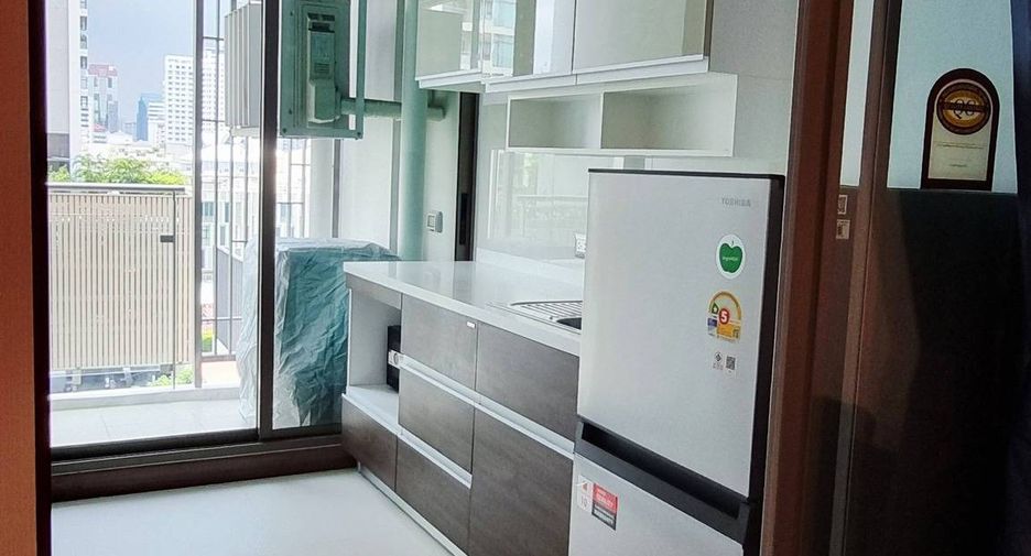 Wohnung zur Miete mit 1 Zimmer in Watthana, Bangkok