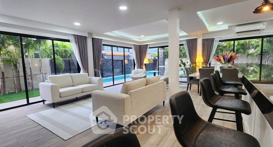 For rent 5 bedrooms villa in Bang Lamung, Chonburi