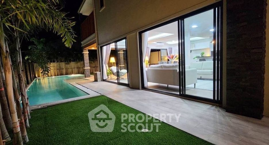For rent 5 bedrooms villa in Bang Lamung, Chonburi