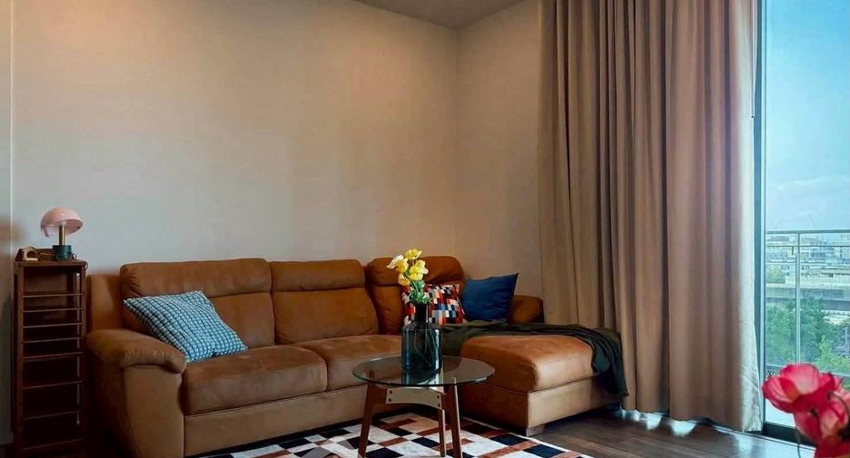 For rent 2 ベッドルーム condo in Phra Khanong, Bangkok