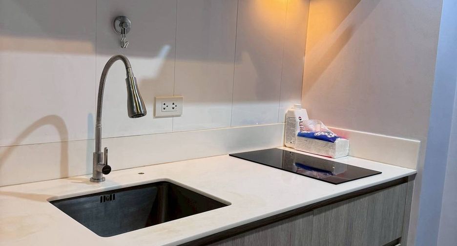 Wohnung zur Miete mit 1 Zimmer in Phra Khanong, Bangkok