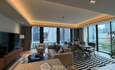 For rent 2 bedrooms condo in Pathum Wan, Bangkok