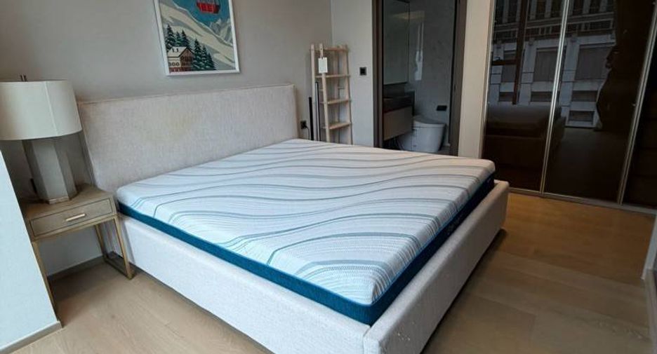 For rent 2 bedrooms condo in Pathum Wan, Bangkok