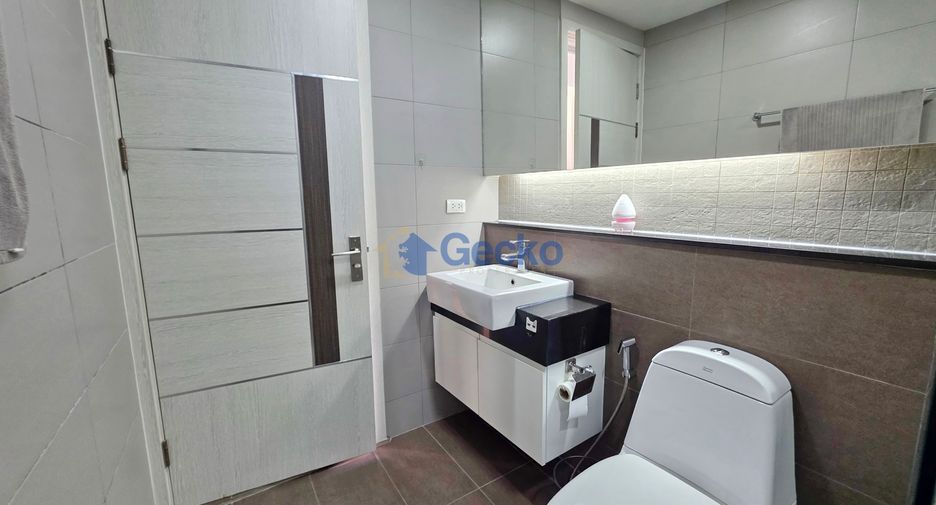 For rent 2 bedrooms condo in Bang Lamung, Chonburi