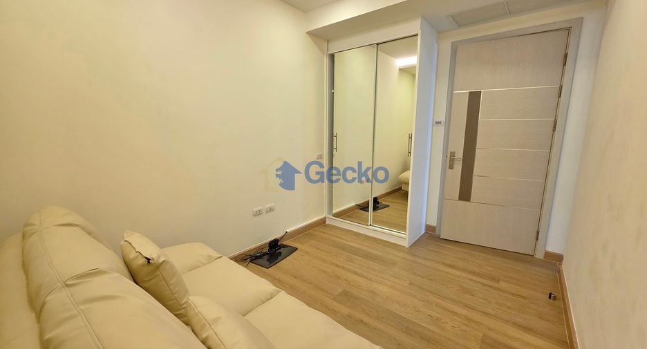 For rent 2 bedrooms condo in Bang Lamung, Chonburi