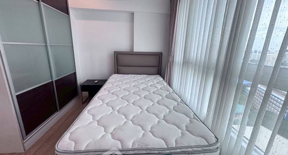 For rent 2 bedrooms condo in Din Daeng, Bangkok