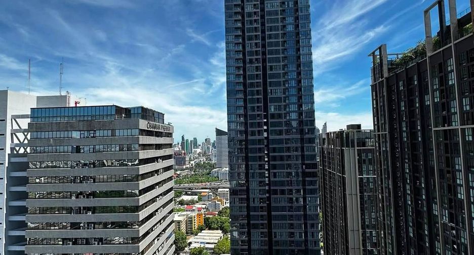 Condo en alquiler de 1 habitaciones en Huai Khwang, Bangkok