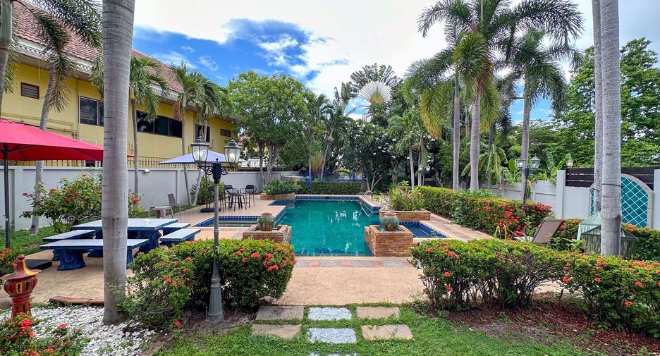 For rent 4 bedrooms house in Bang Lamung, Chonburi