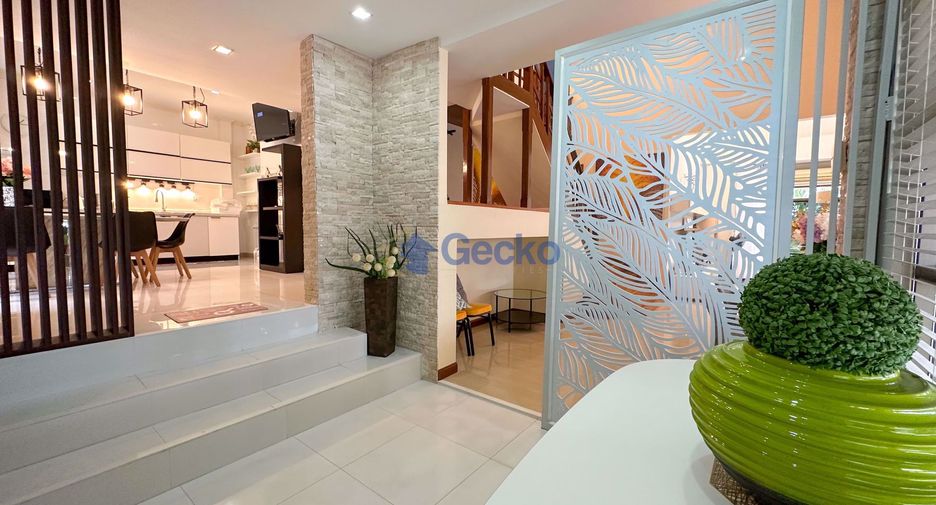 For rent 4 bedrooms house in Bang Lamung, Chonburi