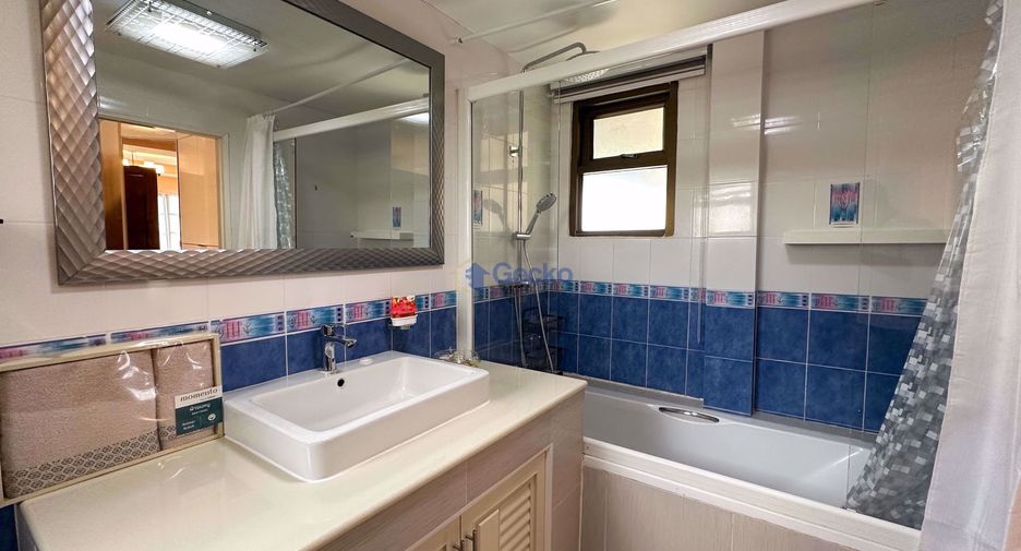 For rent 4 bedrooms house in Bang Lamung, Chonburi