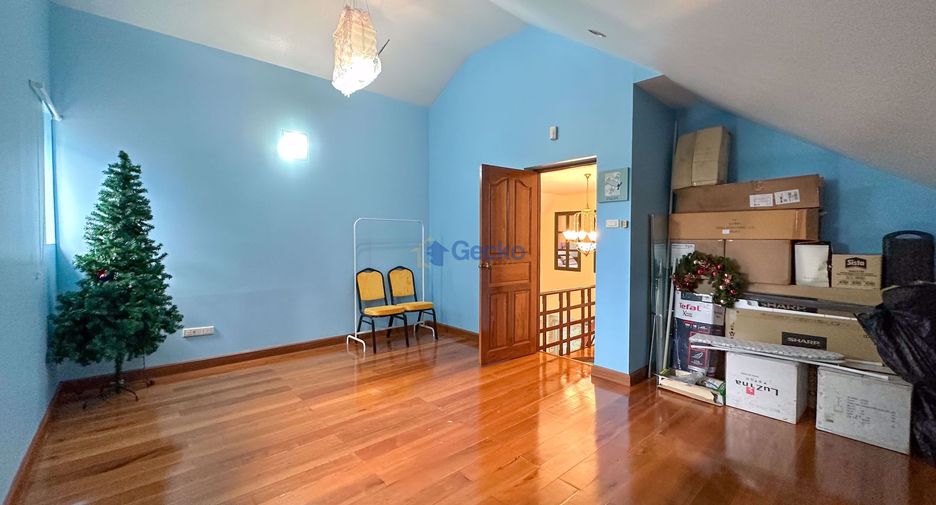 For rent 4 bedrooms house in Bang Lamung, Chonburi