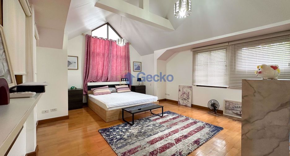 For rent 4 bedrooms house in Bang Lamung, Chonburi