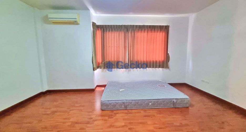 For rent 3 bedrooms house in Bang Lamung, Chonburi
