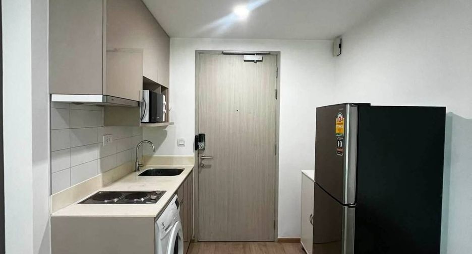 Condo en alquiler de 1 habitaciones en Bang Rak, Bangkok