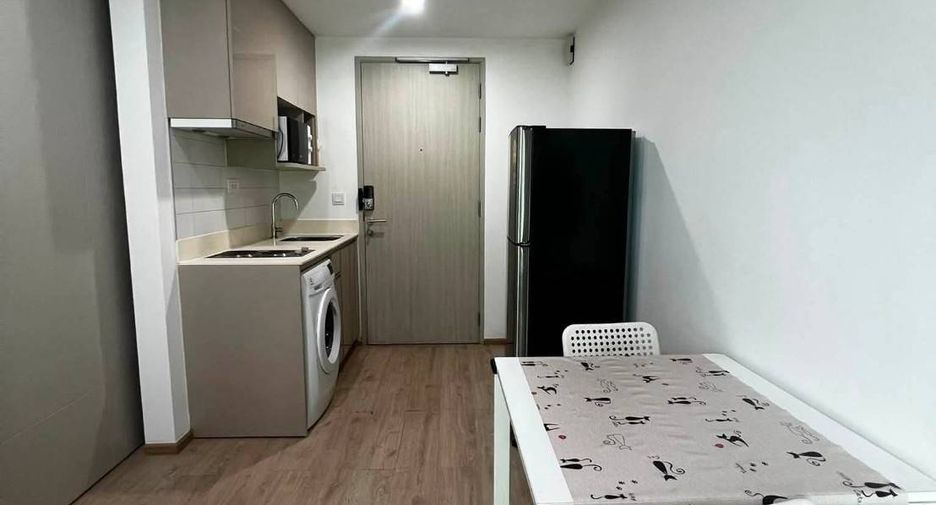 Condo en alquiler de 1 habitaciones en Bang Rak, Bangkok