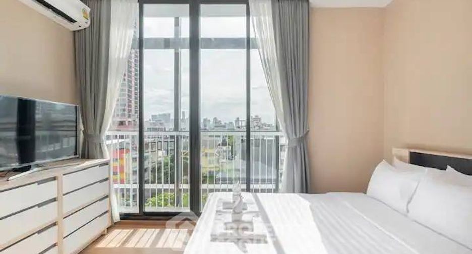 For rent 2 bedrooms condo in Khlong Toei, Bangkok