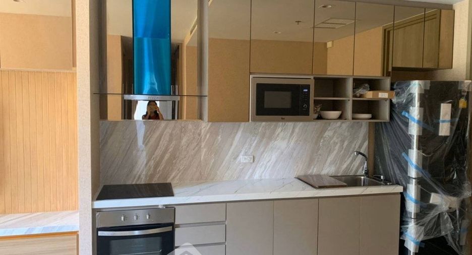 Wohnung zur Miete mit 2 Zimmer in Pathum Wan, Bangkok