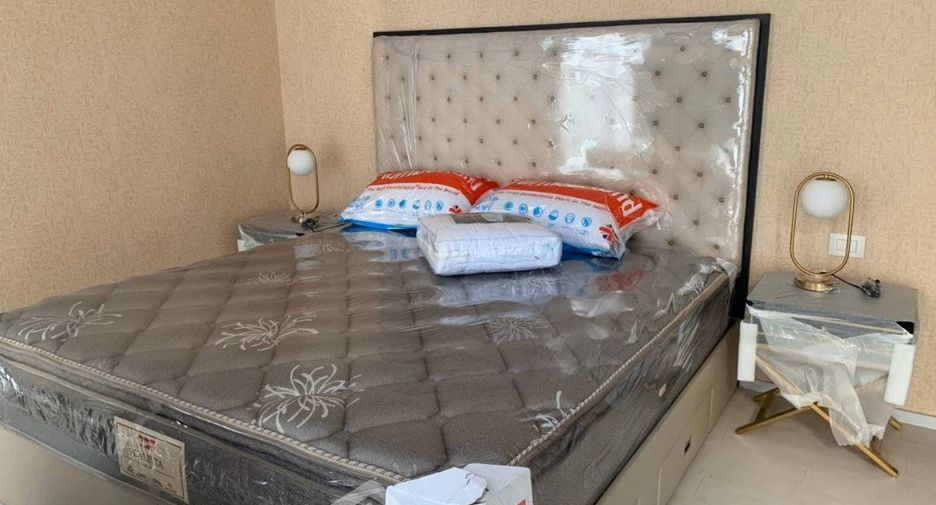 Wohnung zur Miete mit 2 Zimmer in Pathum Wan, Bangkok