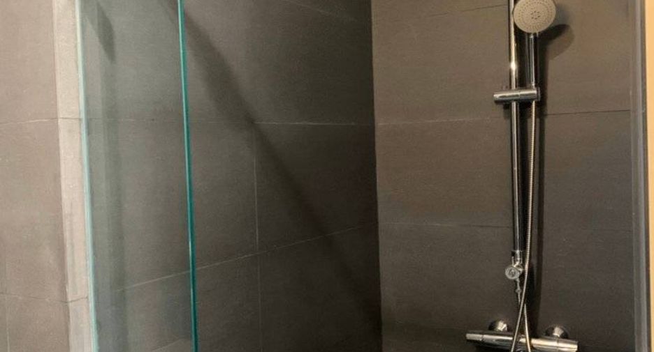 Wohnung zur Miete mit 2 Zimmer in Pathum Wan, Bangkok