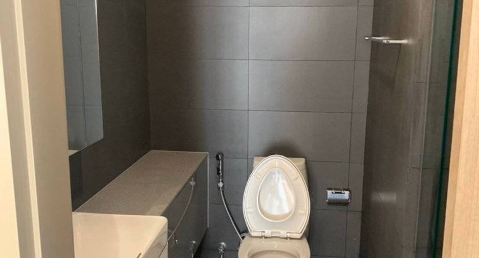 Wohnung zur Miete mit 2 Zimmer in Pathum Wan, Bangkok