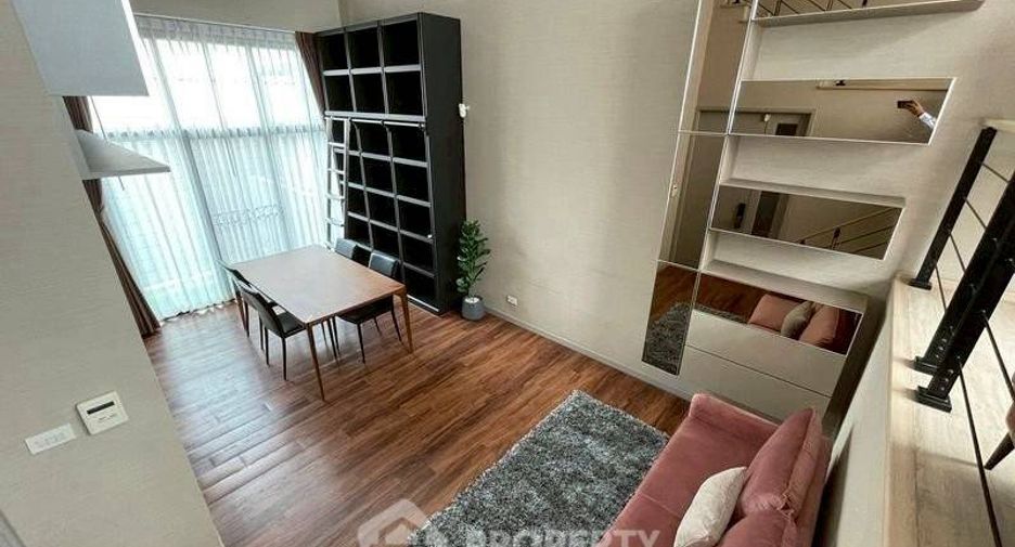For rent 3 bedrooms townhouse in Suan Luang, Bangkok