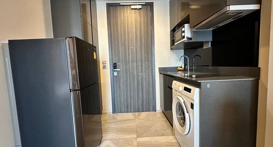 Condo en alquiler de 1 habitaciones en Khlong Toei, Bangkok