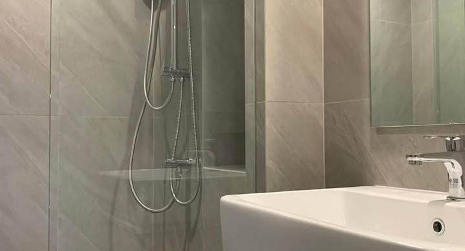 For rent 1 bed condo in Bang Rak, Bangkok